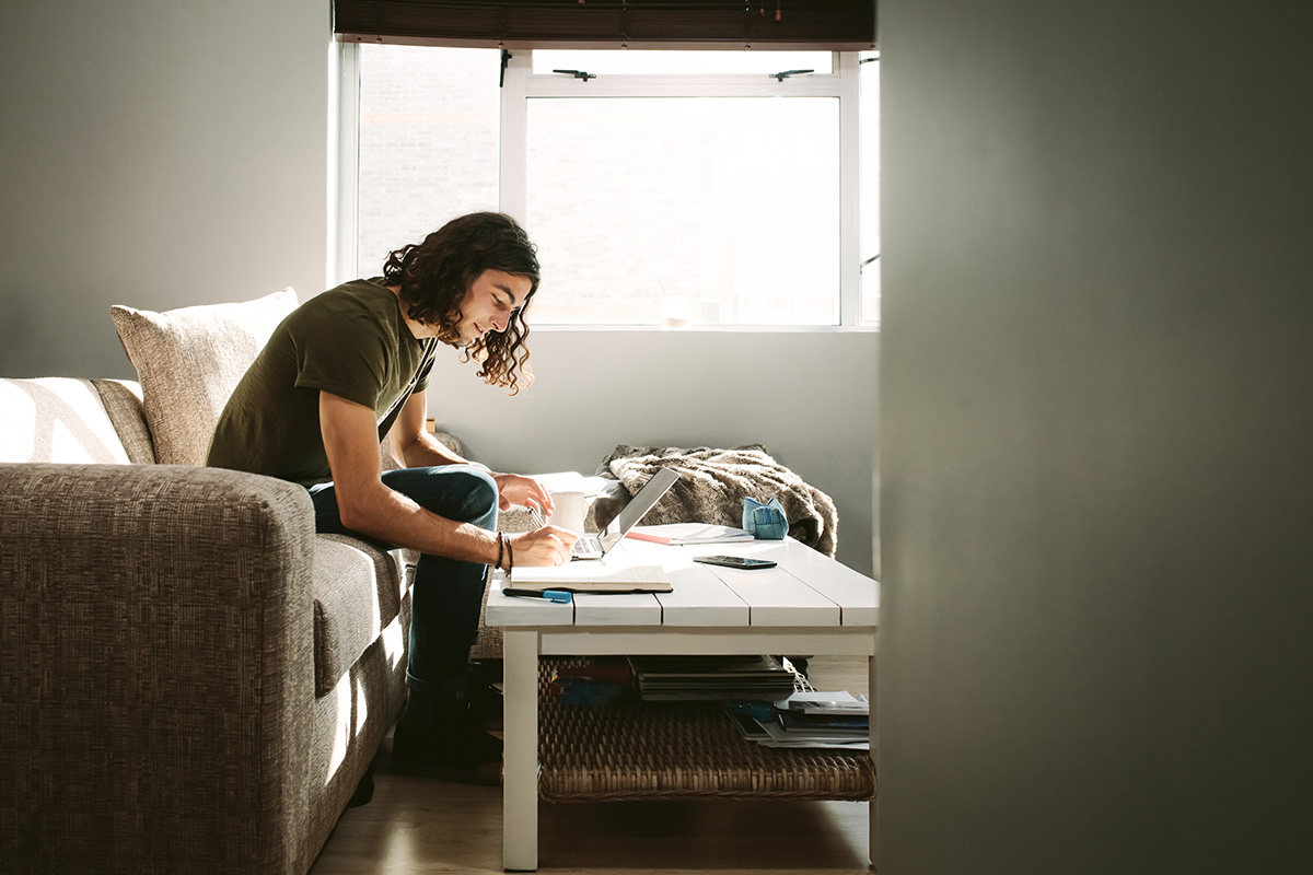 LOGEMENT ÉTUDIANT : EST-IL PRÉFÉRABLE D'ACHETER OU DE LOUER ?