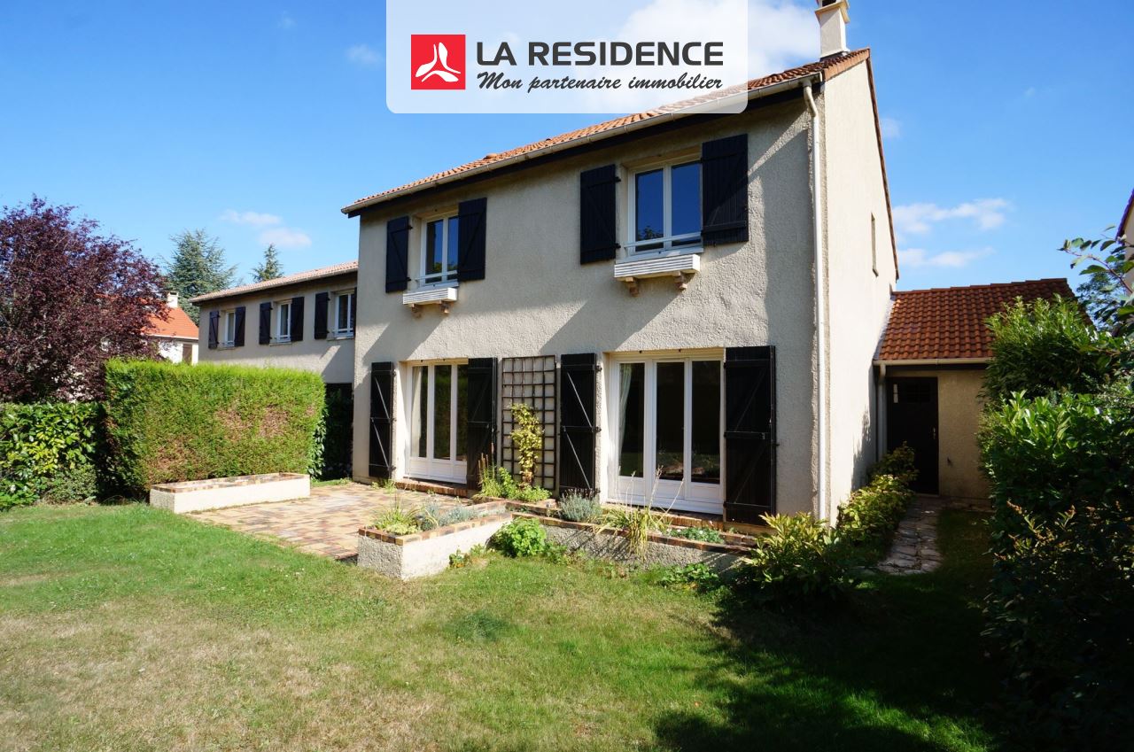 Maison Voisins Le Bretonneux | Ventana Blog