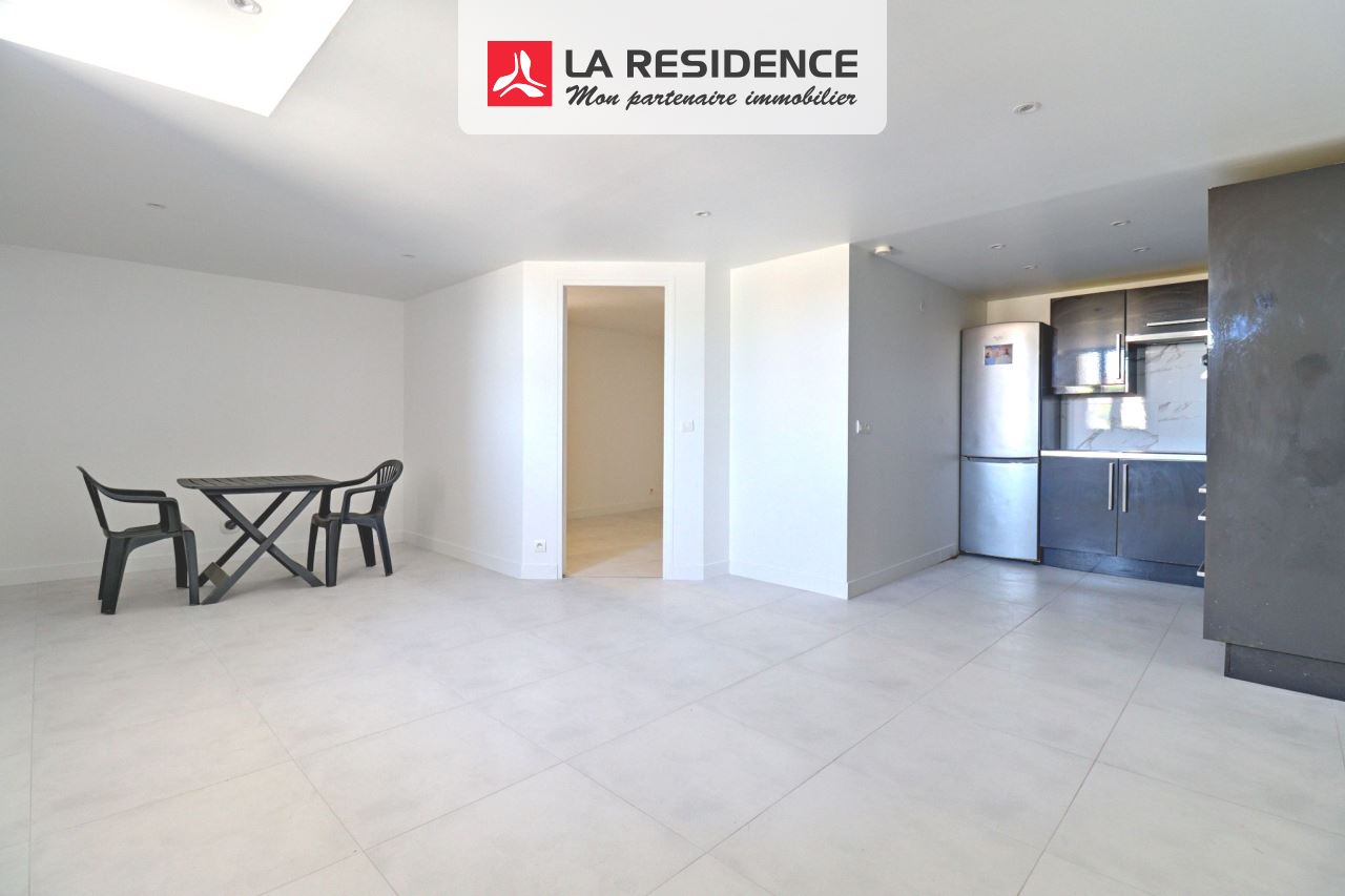 Appartement à vendre à Ecquevilly, 2 pièces, 40 m2
