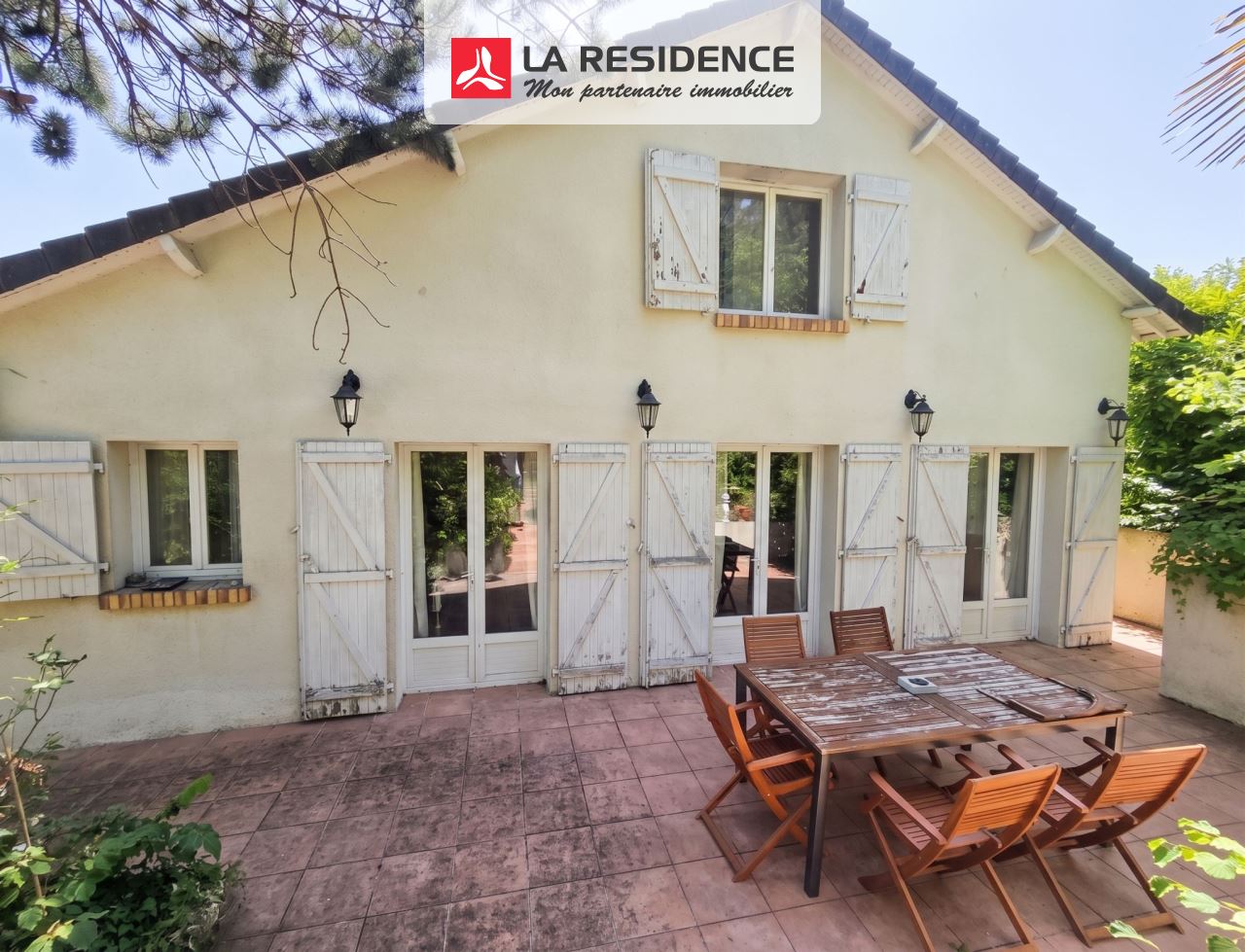 Maison à vendre à Igoville, 6 pièces, 149 m2