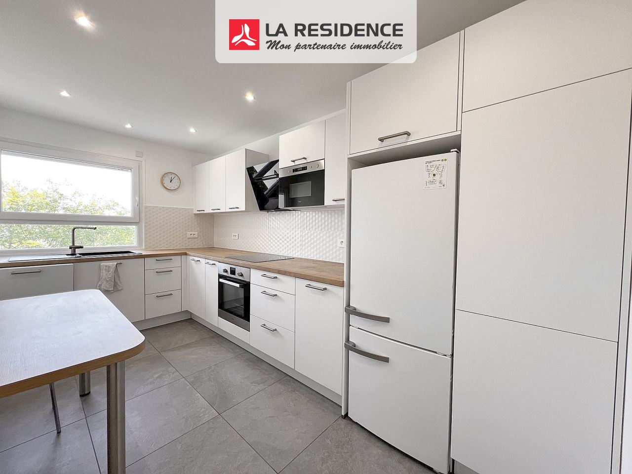 Appartement à louer à Vélizy-Villacoublay, 4 pièces, 77 m2