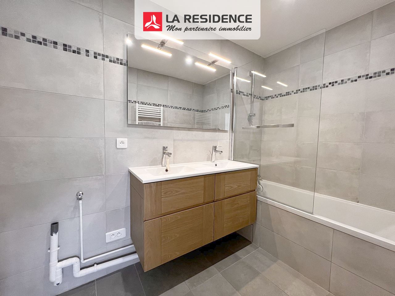 Appartement à louer à Vélizy-Villacoublay, 4 pièces, 77 m2