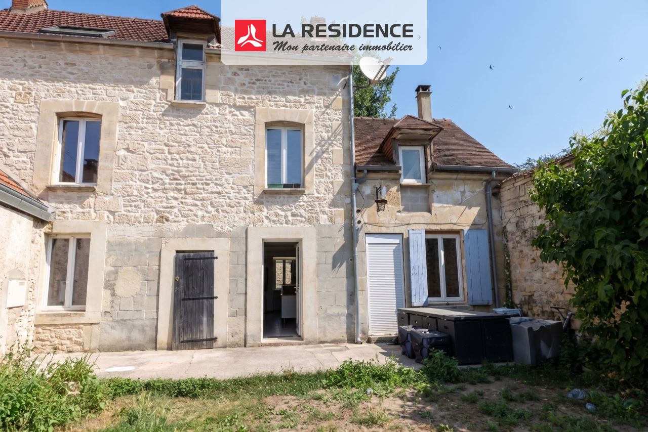 Maison à vendre à Serans, 6 pièces, 121 m2