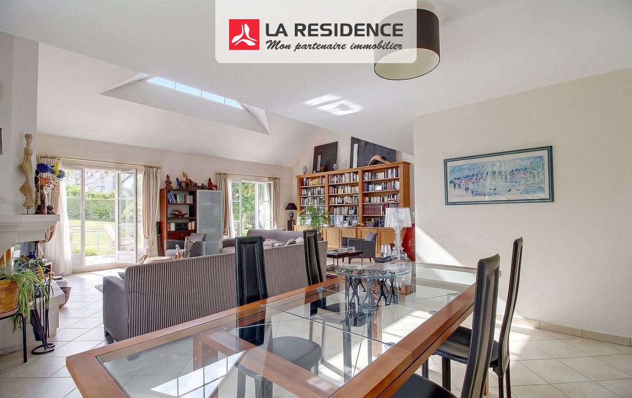 Maison à vendre à Chambourcy, 8 pièces, 251 m2