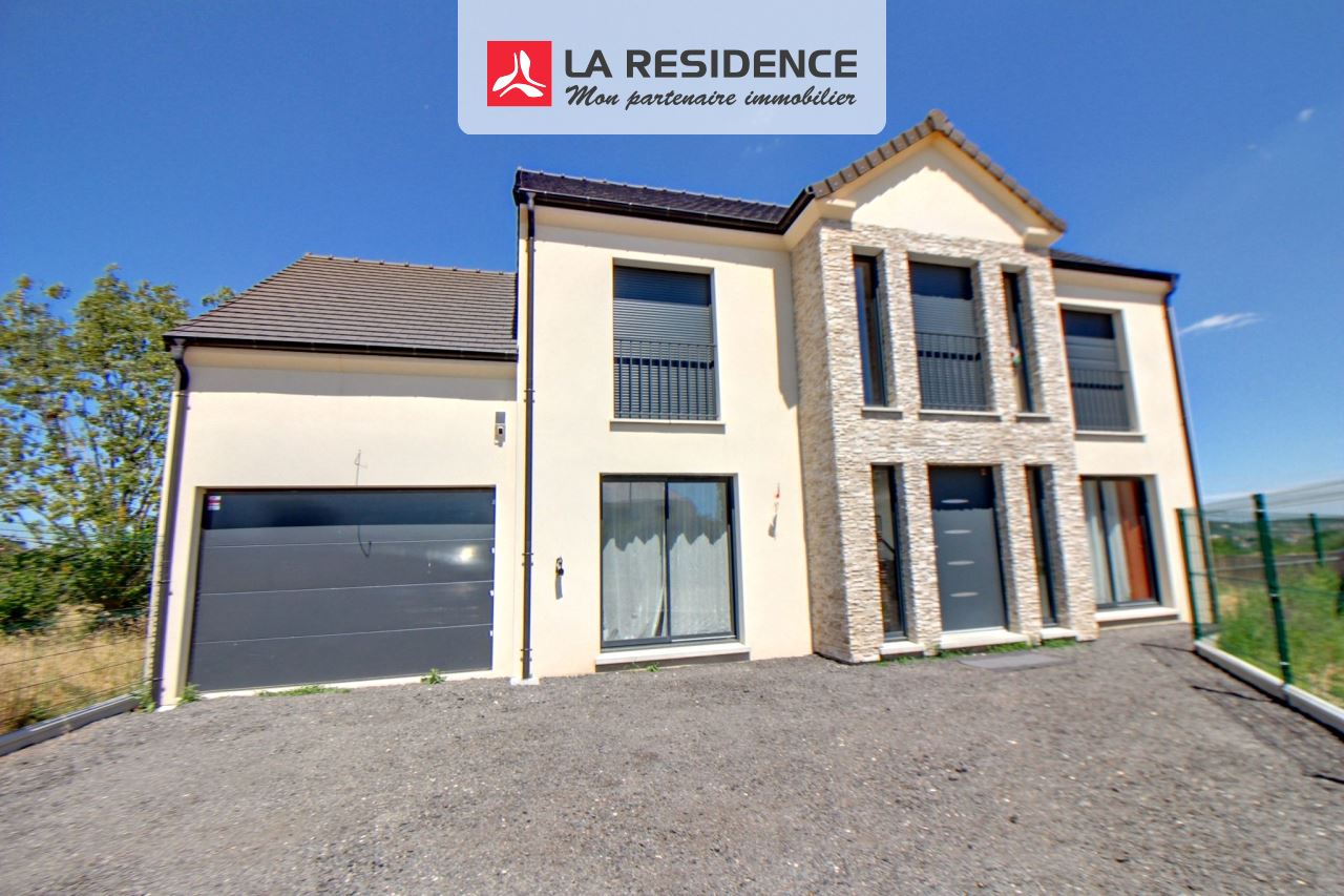 Maison à vendre à Buchelay, 7 pièces, 180 m2