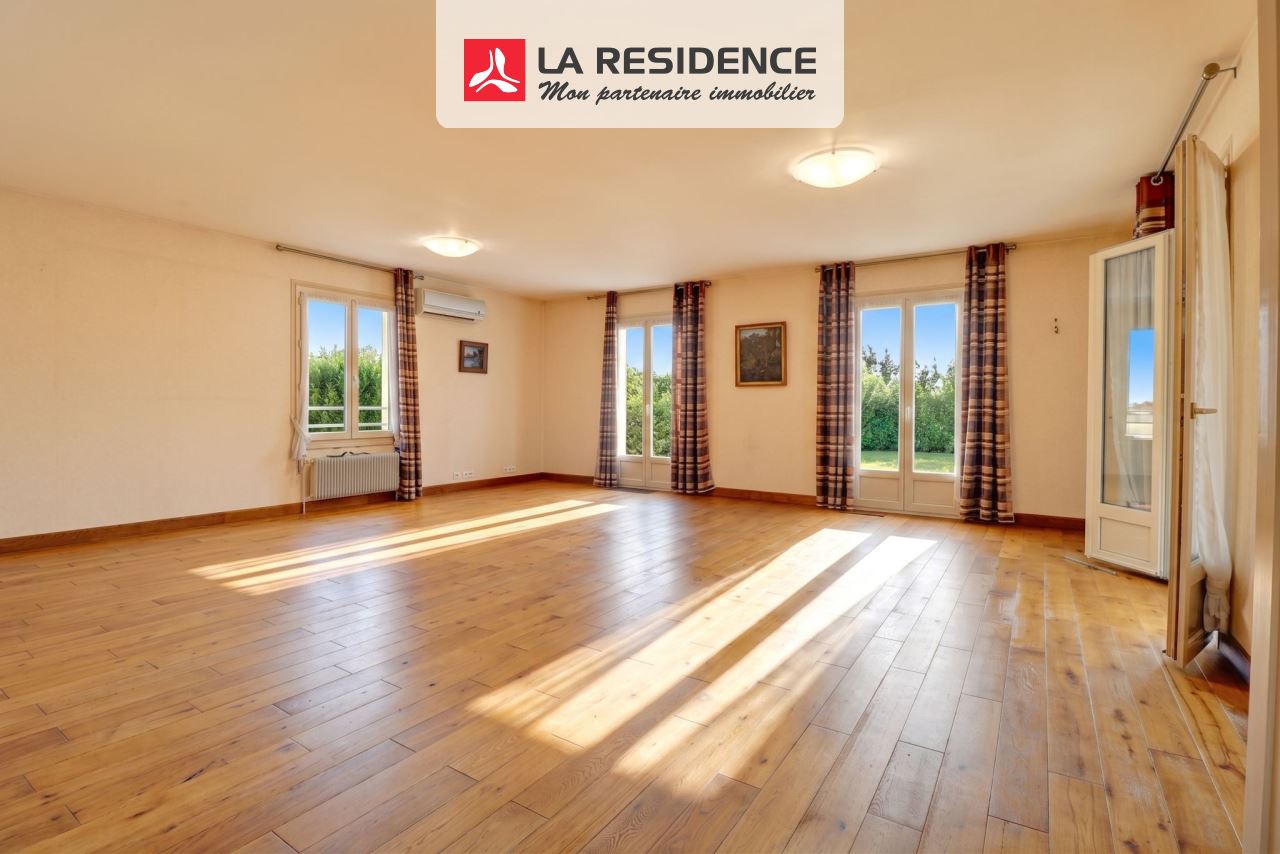 Maison à vendre à Anet, 6 pièces, 184 m2