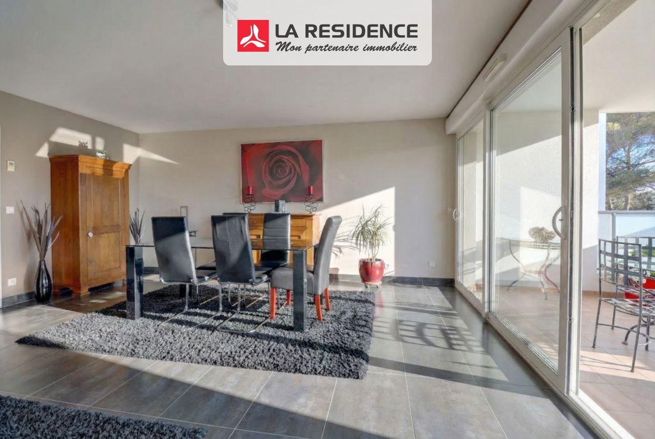 Appartement à vendre à Saint-Raphaël, 5 pièces, 96 m2