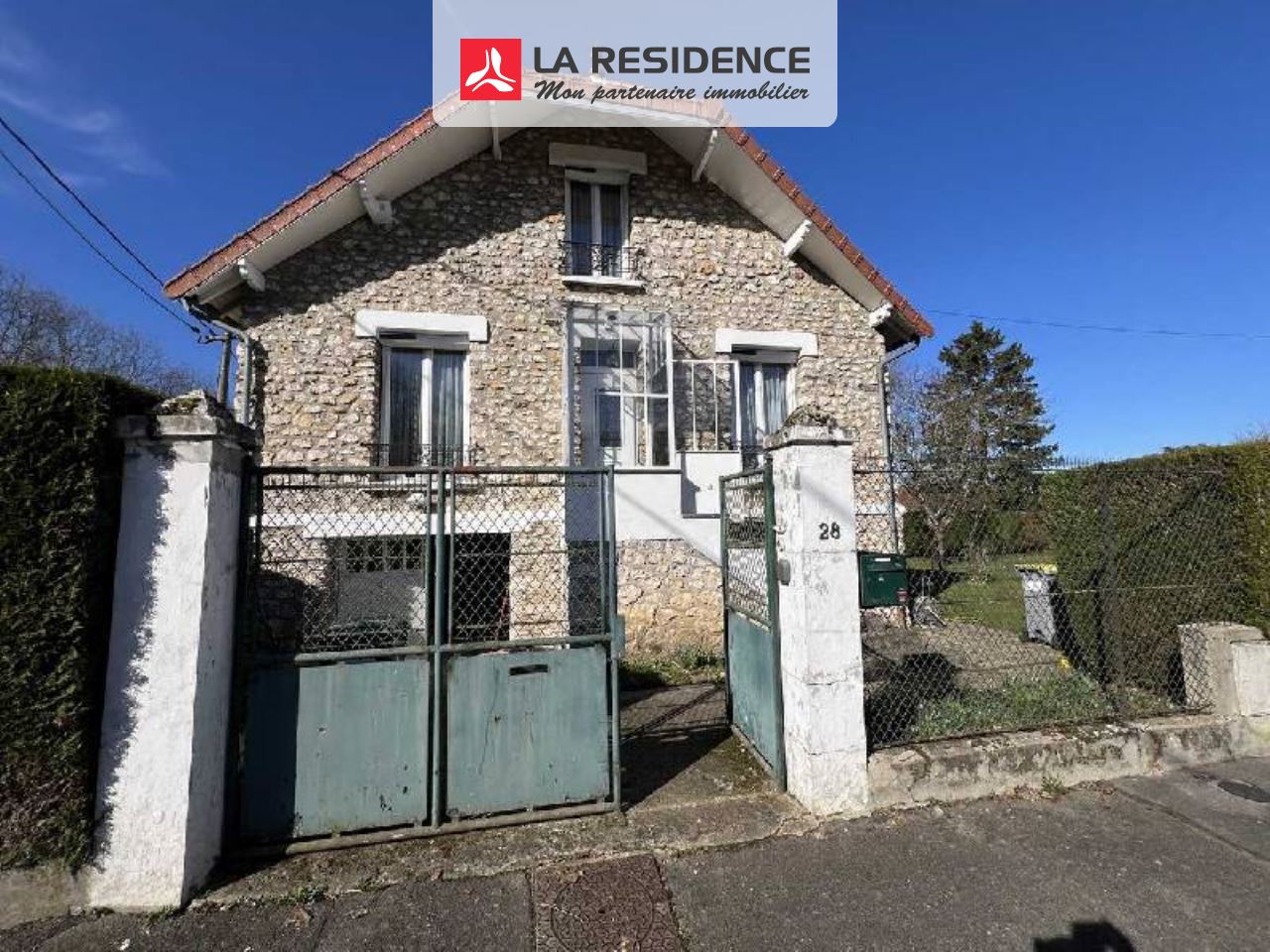 Maison à vendre à Combs-la-Ville, 5 pièces, 90 m2