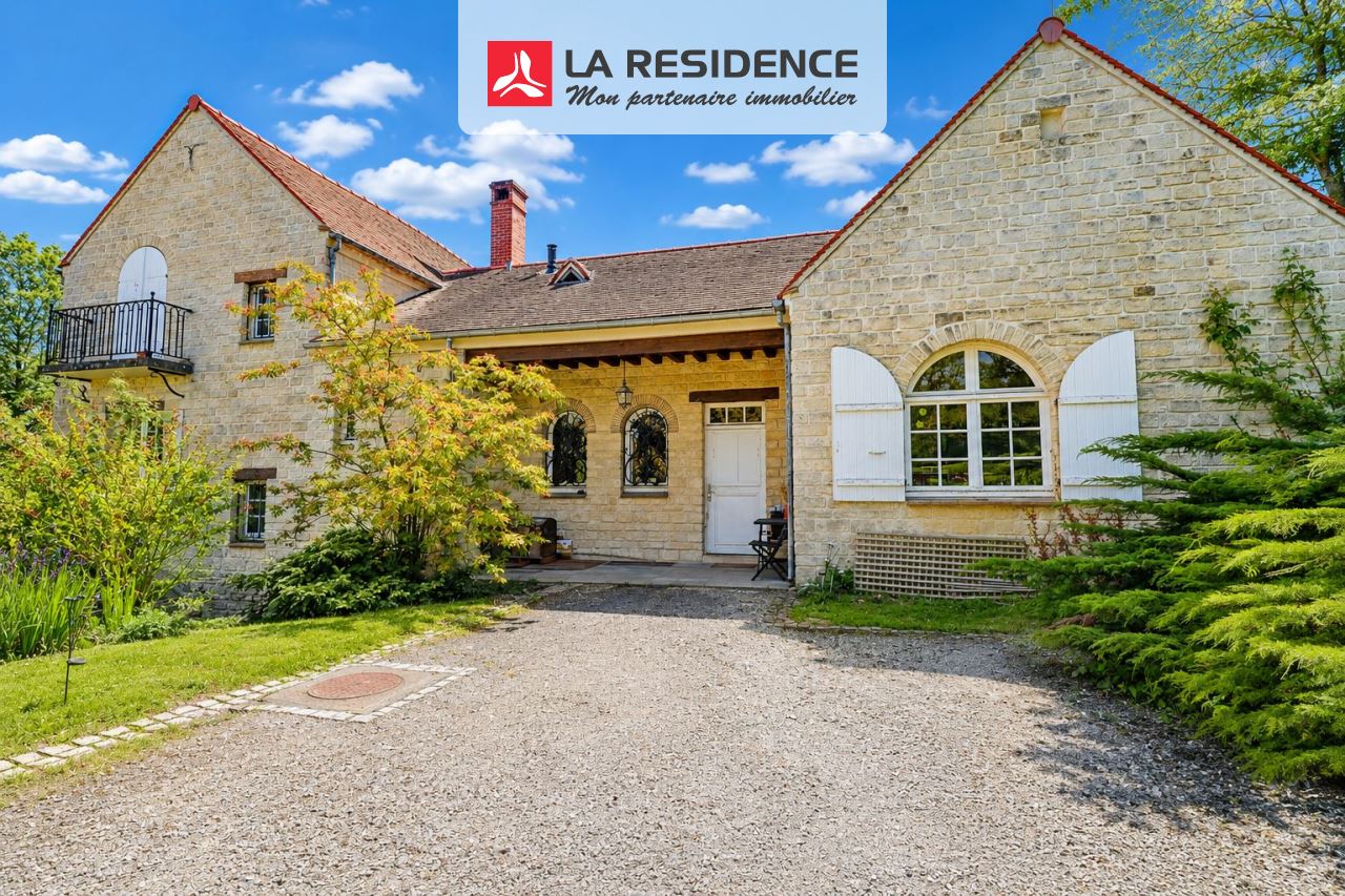 Maison à vendre à Montainville, 9 pièces, 180 m2