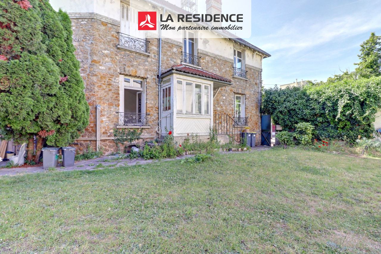 Maison à vendre à St Germain en Laye, 3 pièces, 135 m2