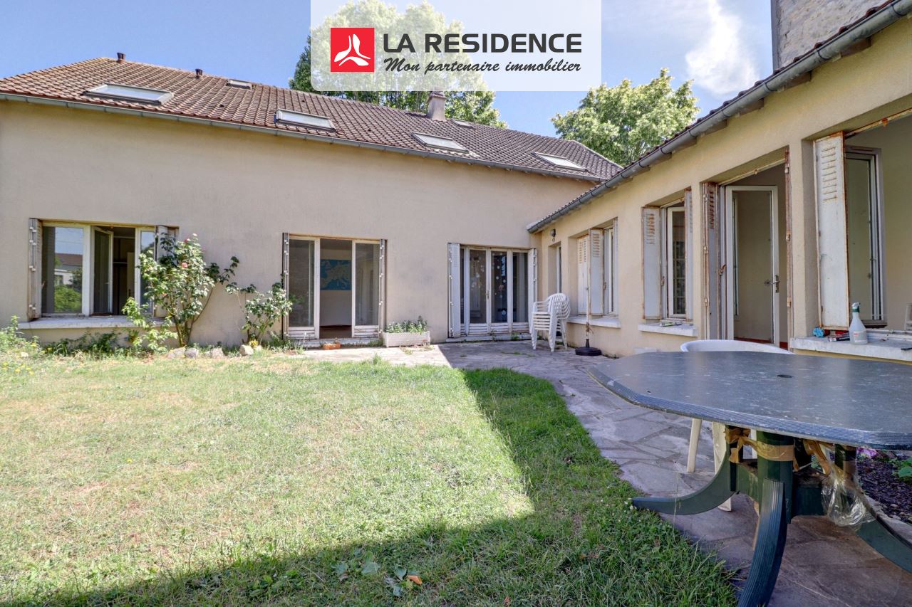 Maison à vendre à St Germain en Laye, 7 pièces, 145 m2