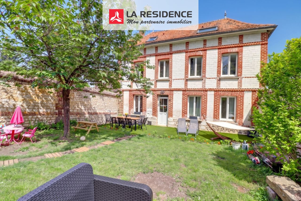 Maison à vendre à Damps, 6 pièces, 140 m2
