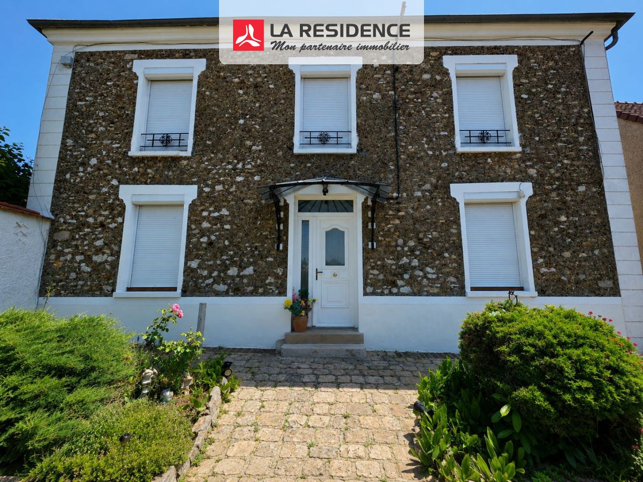 Maison à vendre à Houdan, 8 pièces, 148 m2