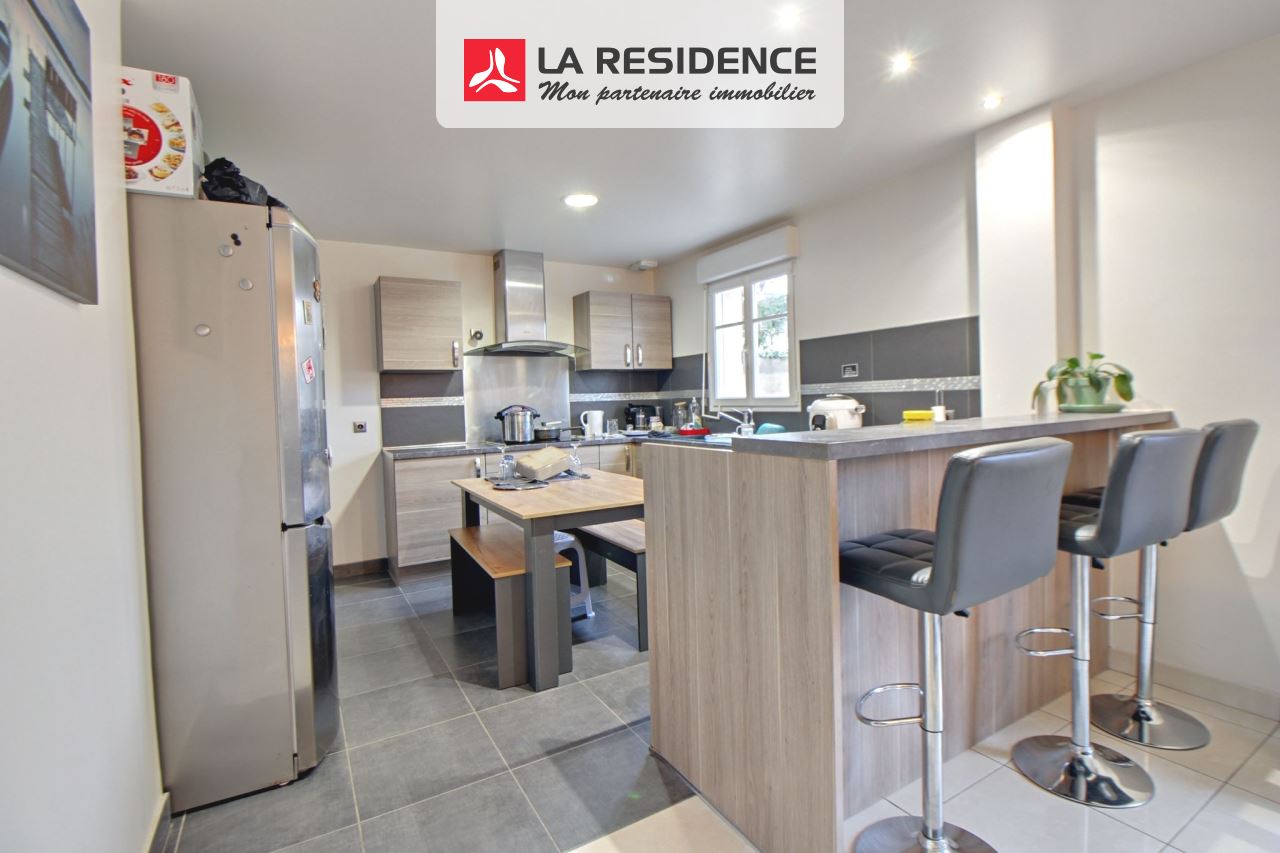 Maison à vendre à Soindres, 6 pièces, 96 m2
