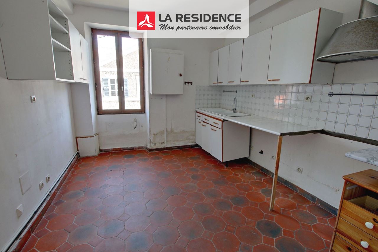 Appartement à vendre à Le Mesnil-Saint-Denis, 4 pièces, 74 m2