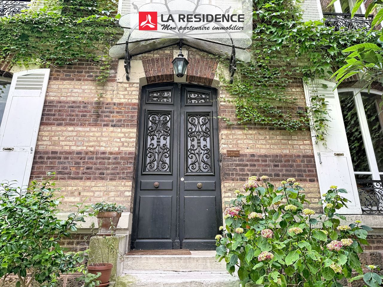 Maison à vendre à Paris 17ème, 13 pièces, 289 m2
