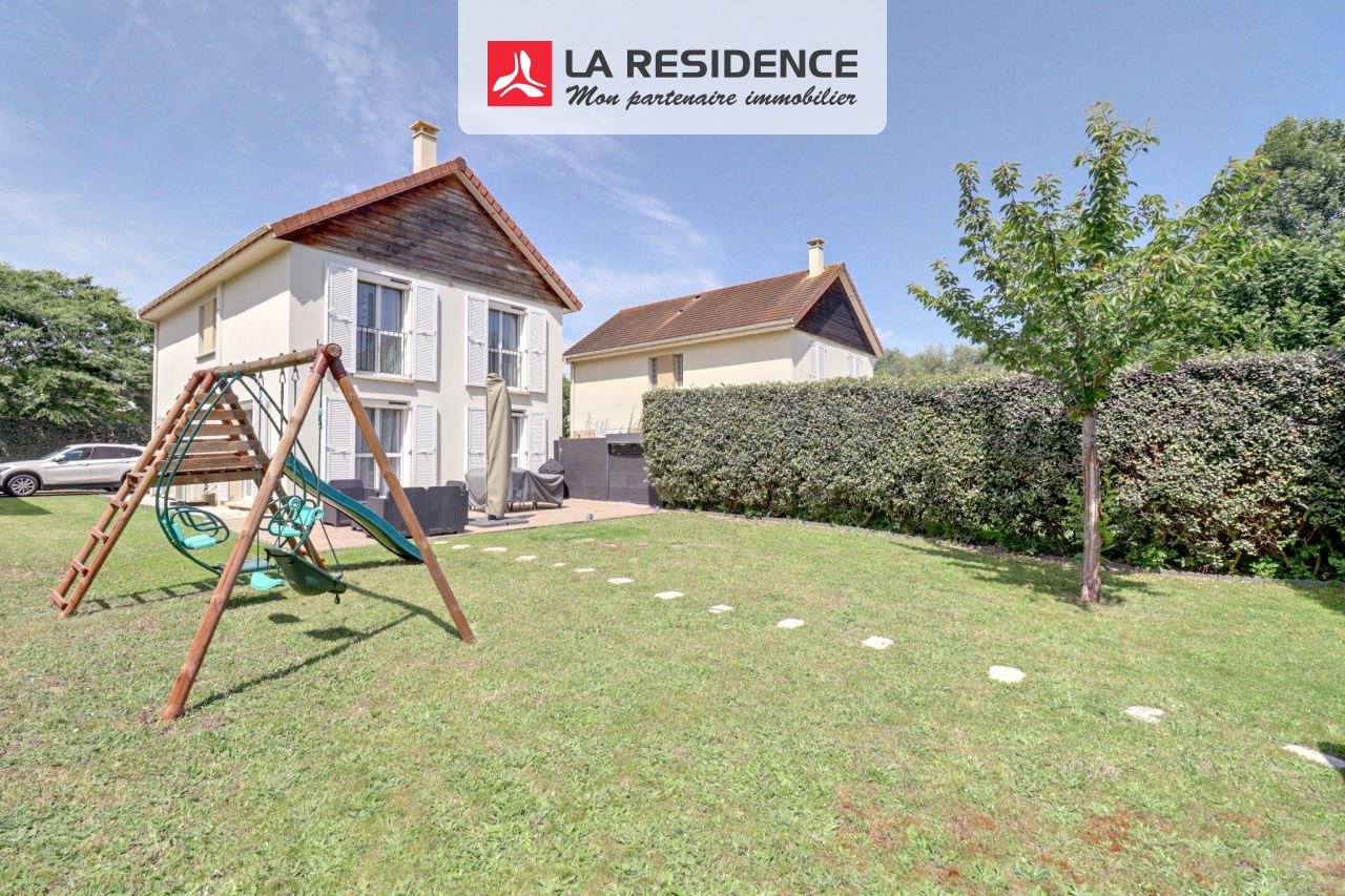 Maison à vendre à Ecquevilly, 6 pièces, 114 m2