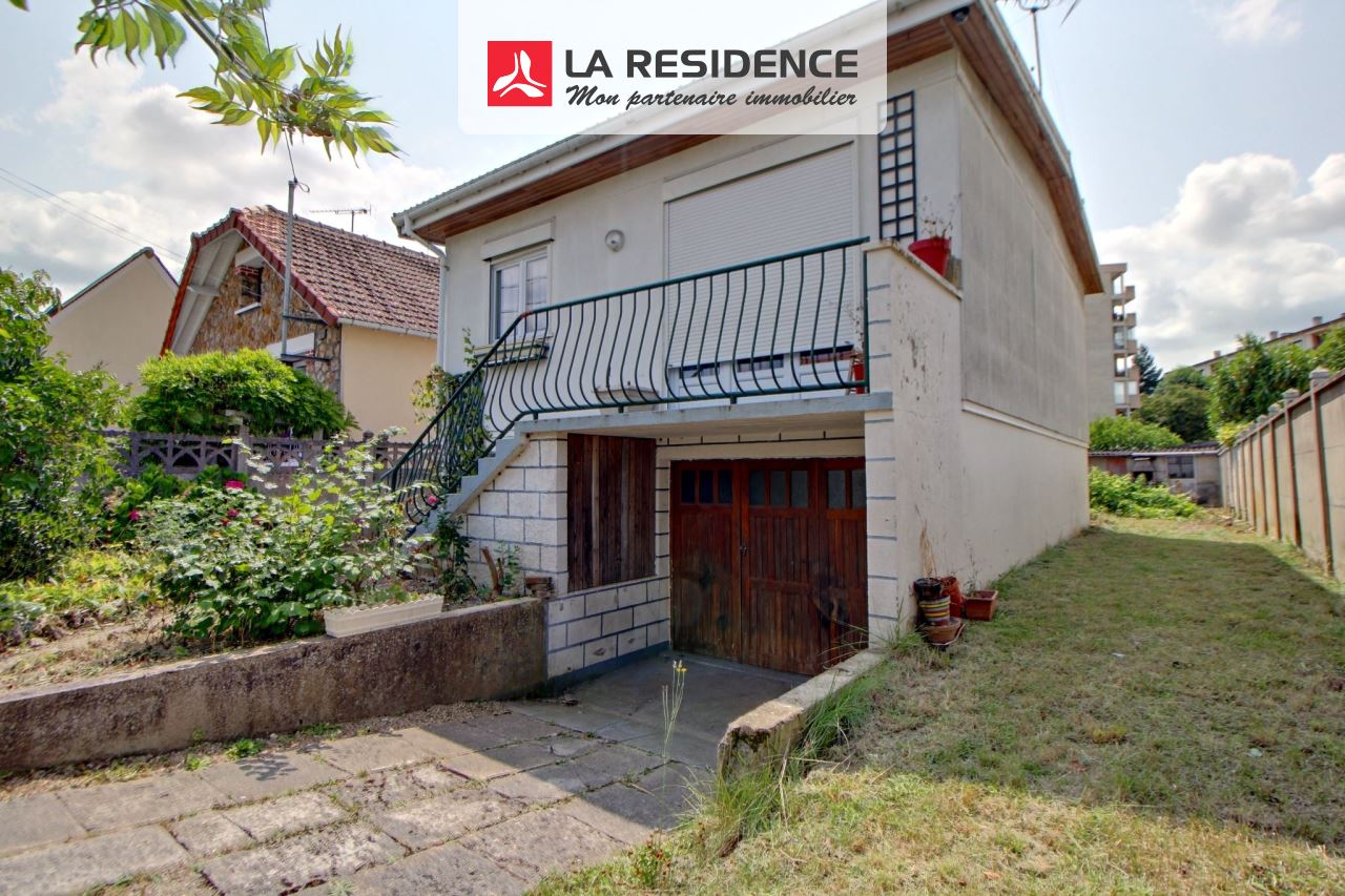 Maison à vendre à Les Clayes Sous Bois, 3 pièces, 63 m2