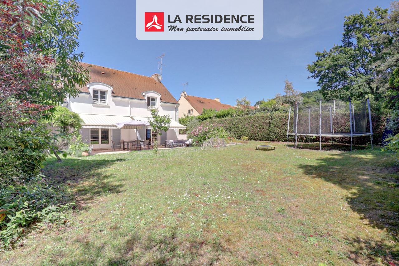 Maison à vendre à Villiers Saint Frédéric, 7 pièces, 180 m2