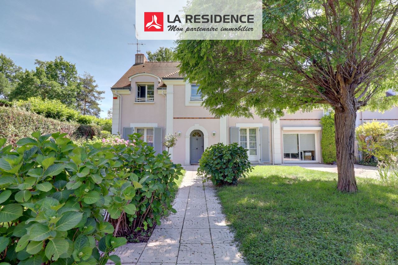 Maison à vendre à Villiers Saint Frédéric, 7 pièces, 180 m2