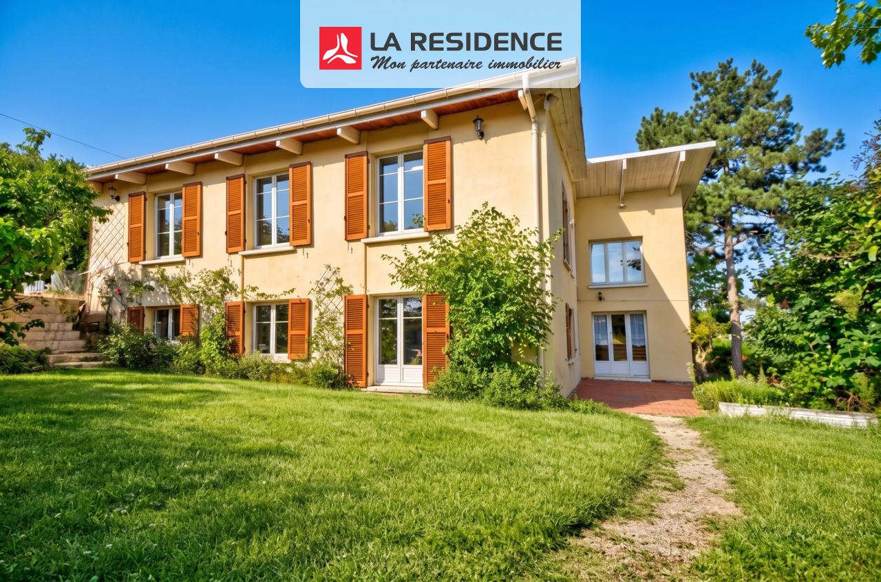 Maison à vendre à Andrésy, 8 pièces, 230 m2