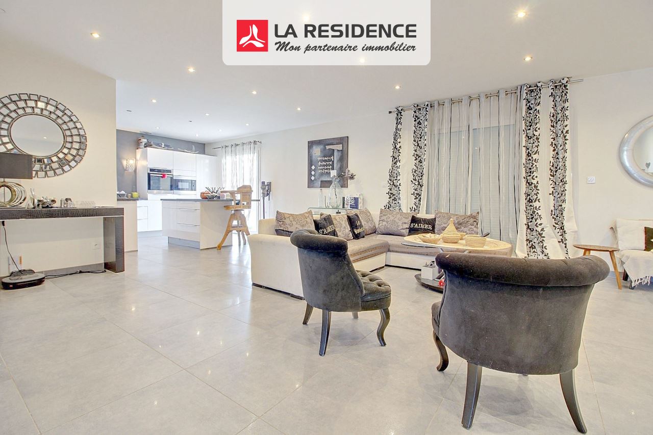 Maison à vendre à Freneuse, 6 pièces, 175 m2