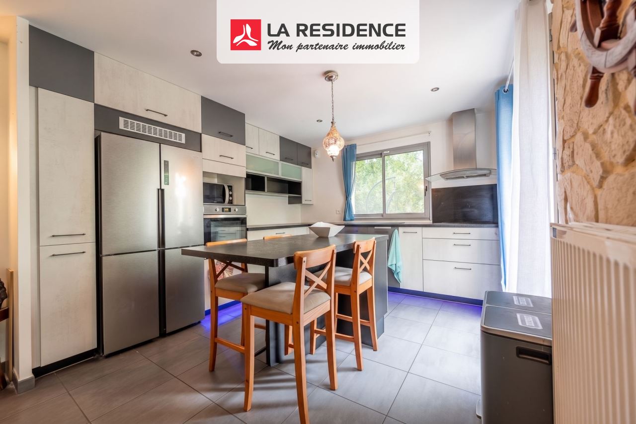 Maison à vendre à Houdan, 5 pièces, 120 m2
