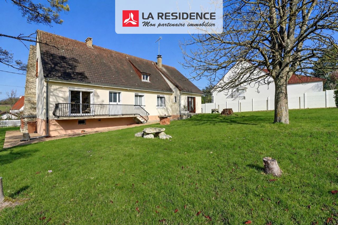 Maison à vendre à Maule, 8 pièces, 180 m2