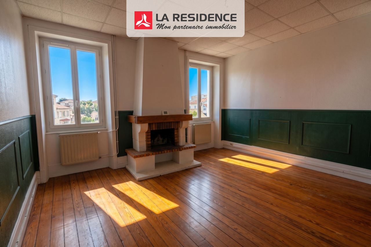 Appartement à vendre à Tournon-sur-Rhône, 3 pièces, 72 m2