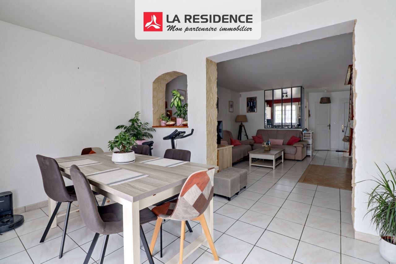 Maison à vendre à Jouy le Moutier, 5 pièces, 82 m2