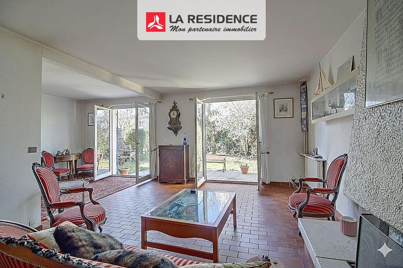 Maison à vendre à Chambourcy, 6 pièces, 119 m2