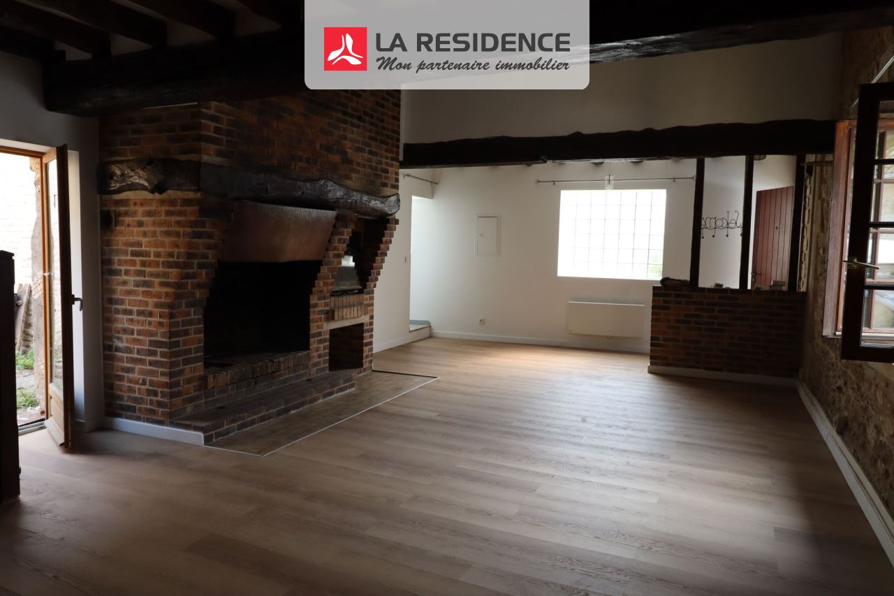 Maison à louer à Serans, 2 pièces, 72 m2