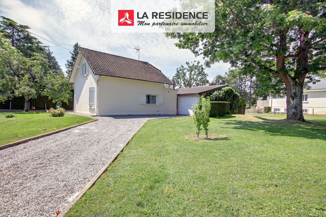 Maison à vendre à Le Mesnil-Saint-Denis, 5 pièces, 79 m2