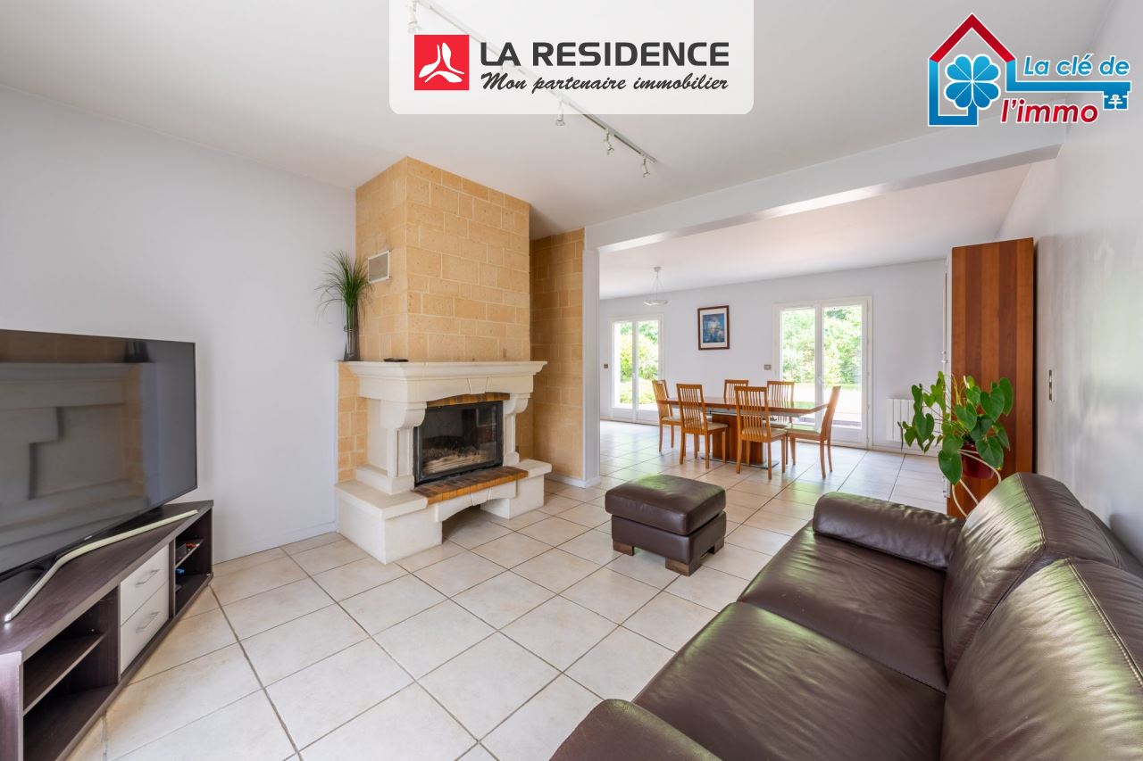 Maison à vendre à Saint-Pierre-du-Perray, 6 pièces, 157 m2