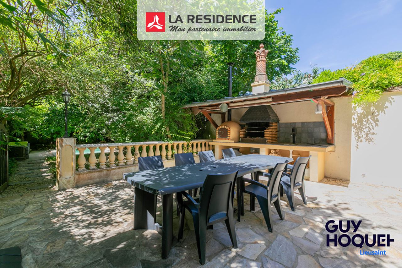 Maison à vendre à Lieusaint, 6 pièces, 166 m2