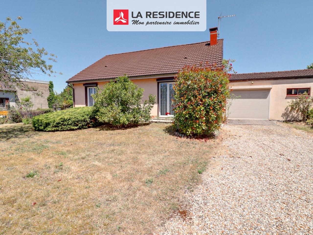 Maison à vendre à Aubigny-sur-Nère, 4 pièces, 104 m2