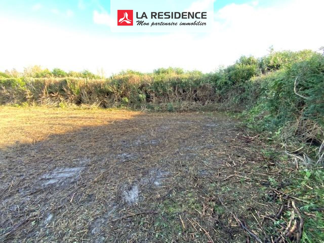 Terrain à vendre à Saint-Paul-de-Fourques, 1042 m2