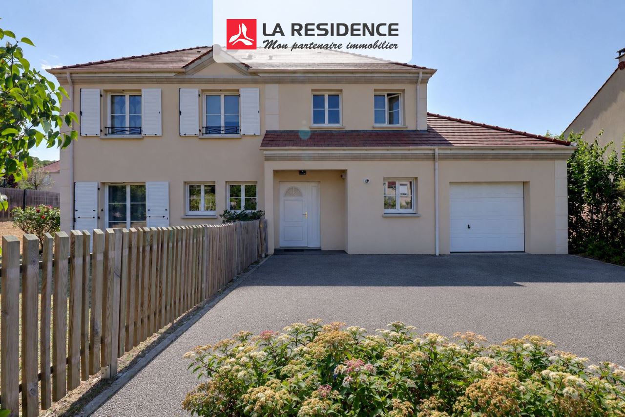 Maison à vendre à Les Clayes Sous Bois, 7 pièces, 168 m2