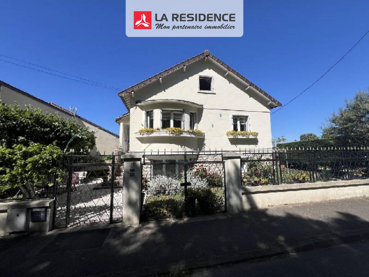Maison à vendre à Combs-la-Ville, 7 pièces, 130 m2