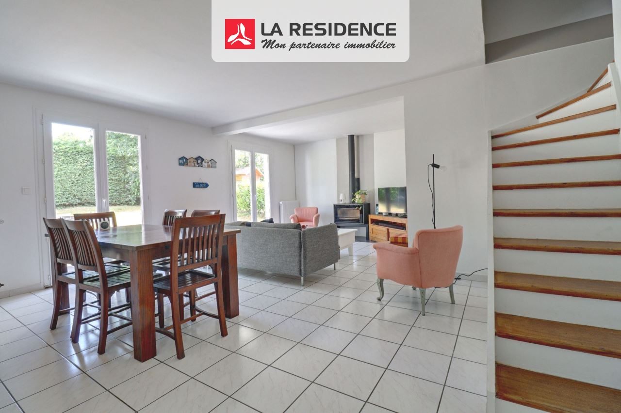 Maison à vendre à Verneuil sur Seine, 8 pièces, 148 m2