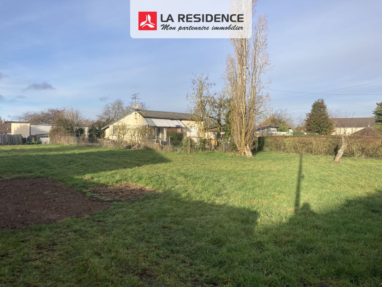 Terrain à vendre à Avrilly, 837 m2