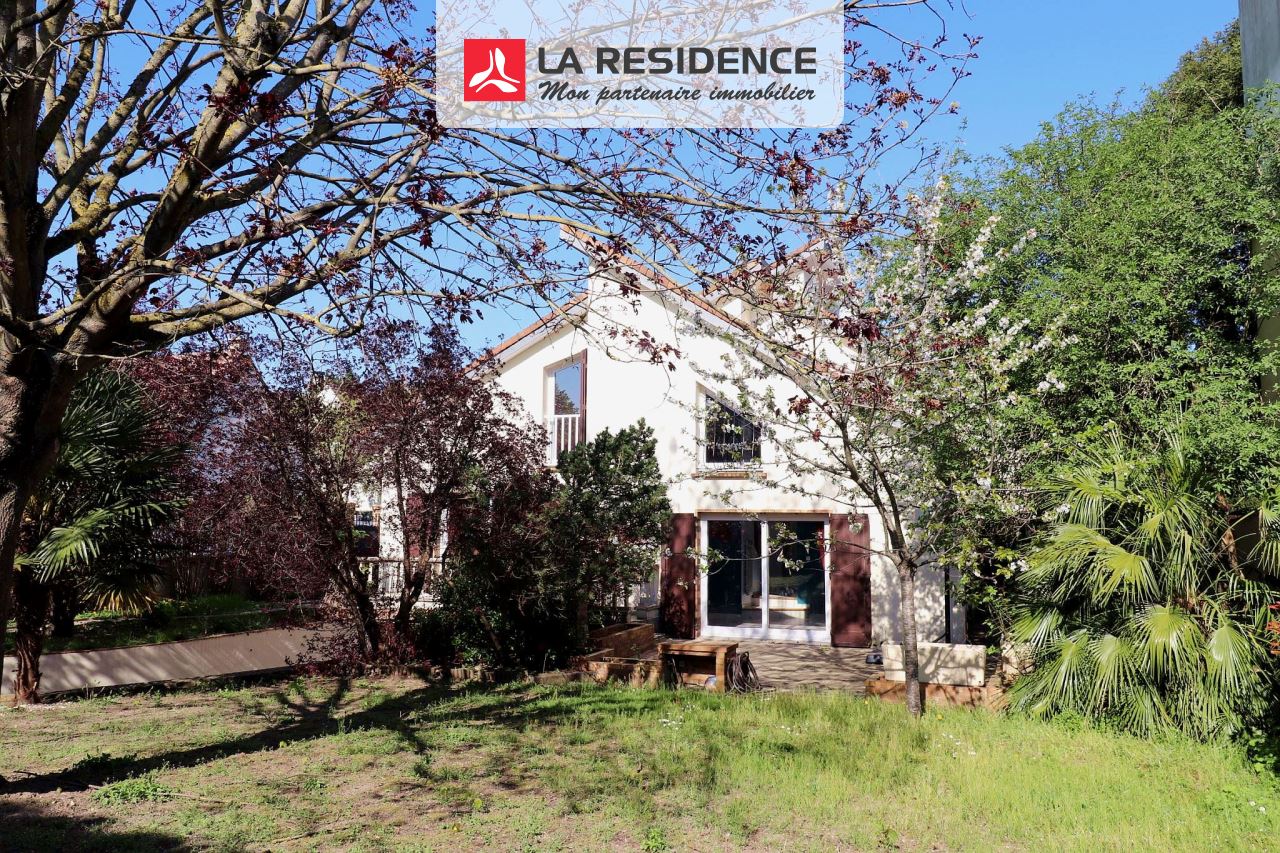 Maison à vendre à Montigny les Cormeilles, 6 pièces, 136 m2