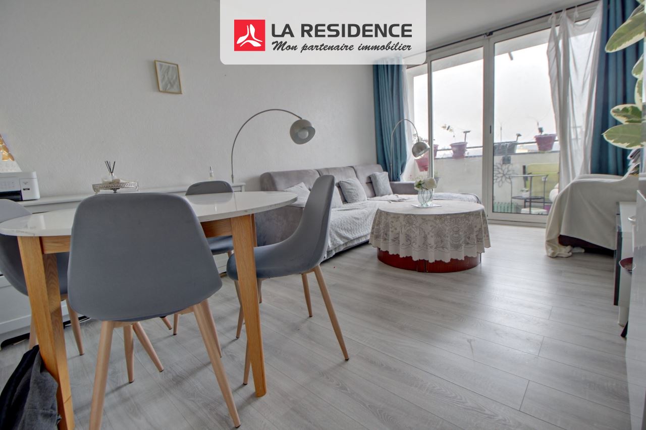 Appartement à vendre à Les Clayes Sous Bois, 3 pièces, 64 m2