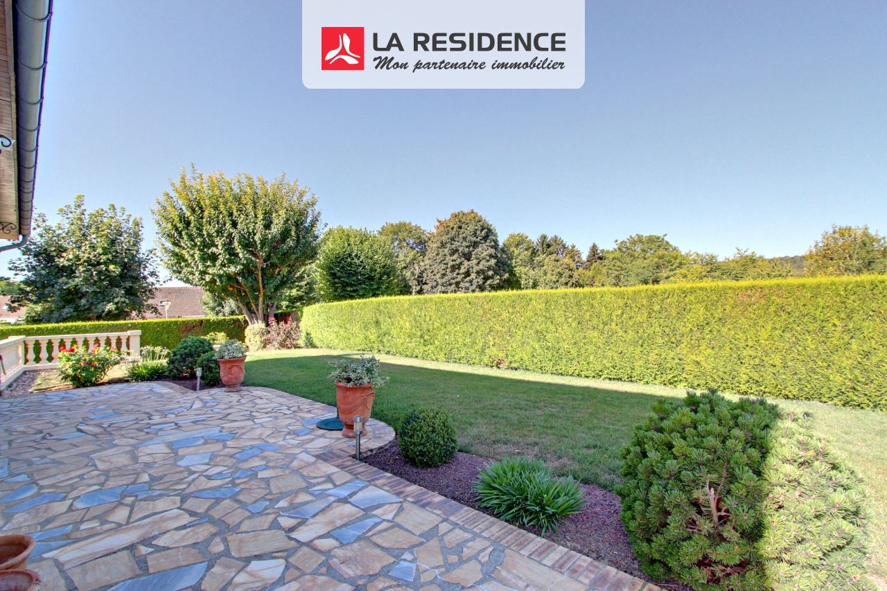 Maison à vendre à Aubevoye, 4 pièces, 97 m2