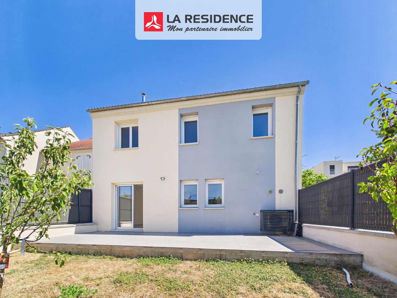 Maison à vendre à Combs-la-Ville, 4 pièces, 95 m2