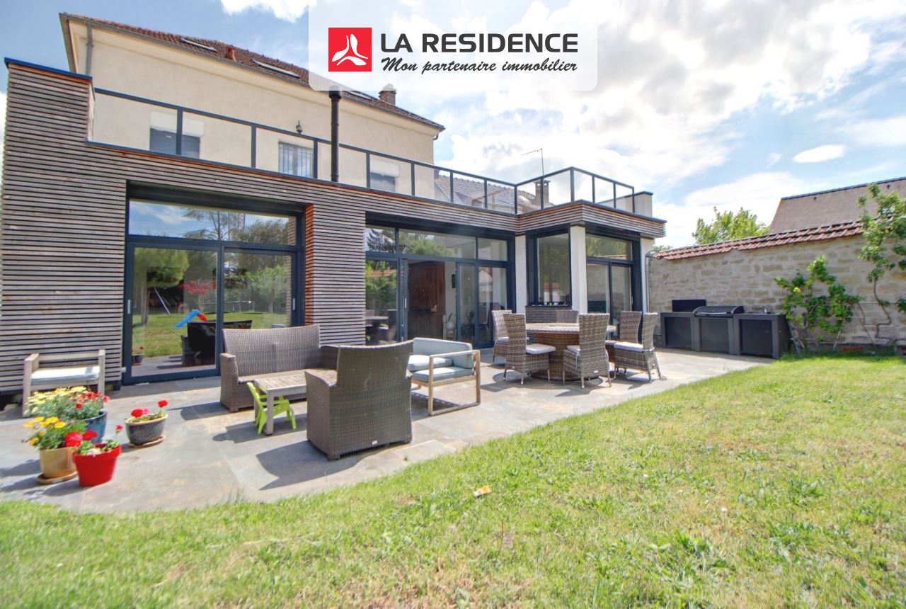 Maison à vendre à Verneuil sur Seine, 9 pièces, 242 m2
